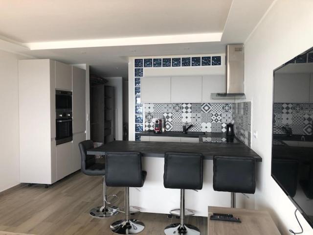 Eros Apartment Nice Luaran gambar